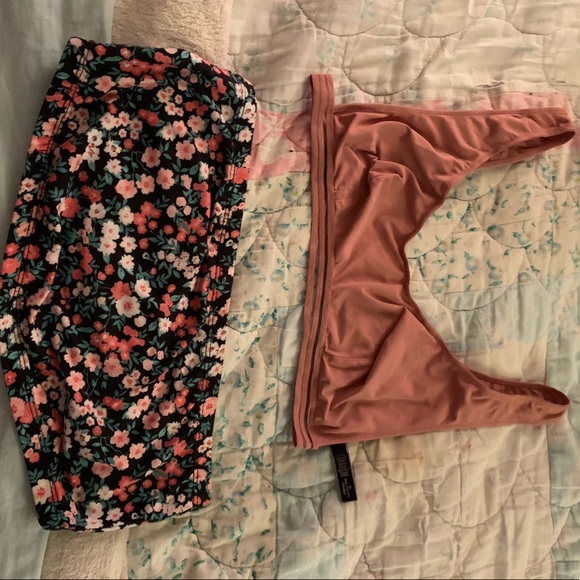 Bundle of Victoria’s Secret Bralettes.One blush bralette. One strapless floral! - Picture 4 of 10